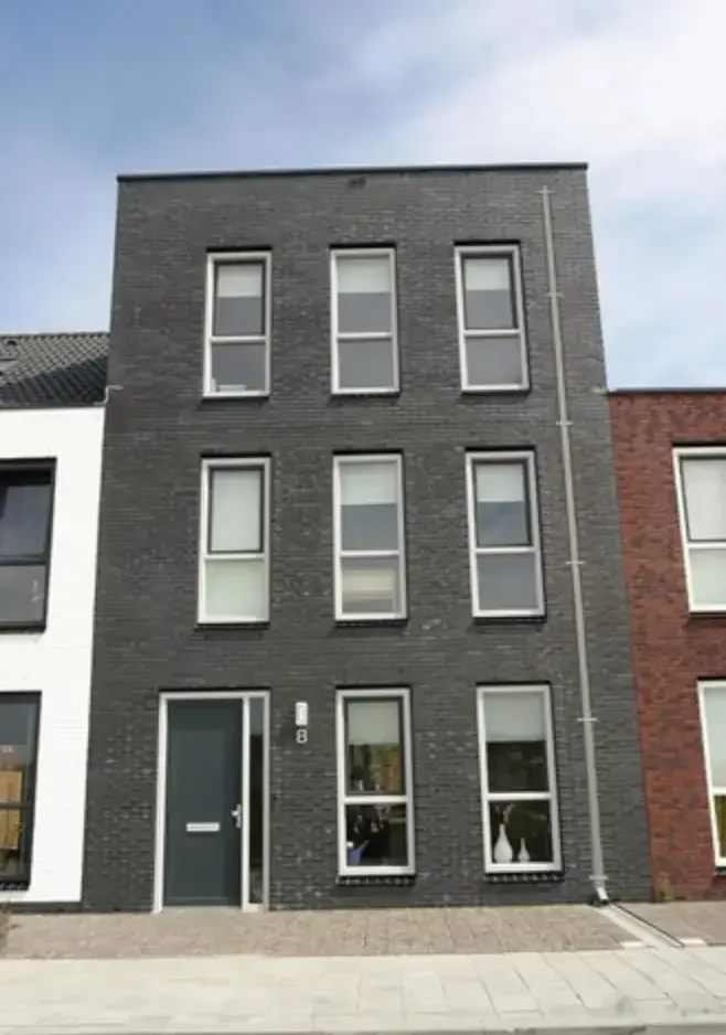 kozijn K-vision trend in een nieuwbouwwoning.